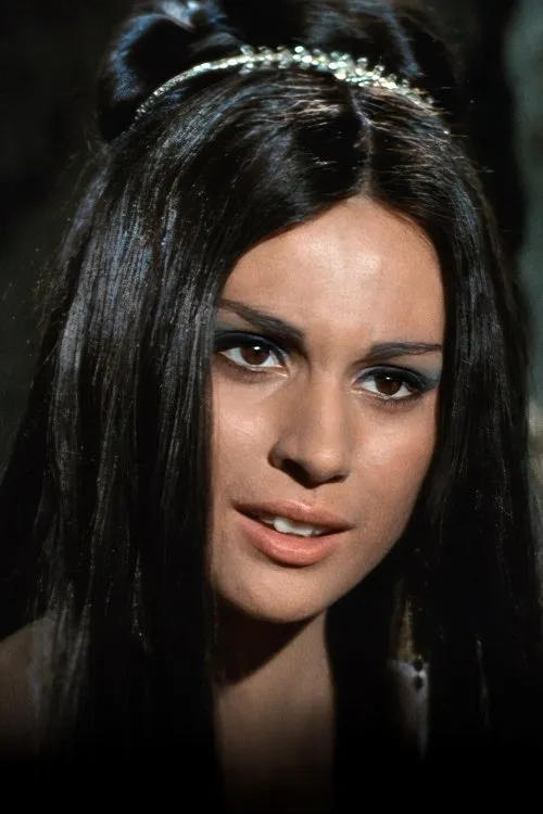 Pasquale Martino ha trabajado con Samia Sali en 2 ocasiones