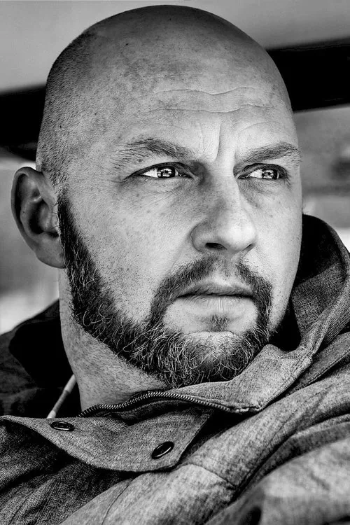 Samu Stenberg en su biografía y filmografía