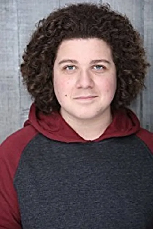 Samuel Gilbert interpretando a Mel