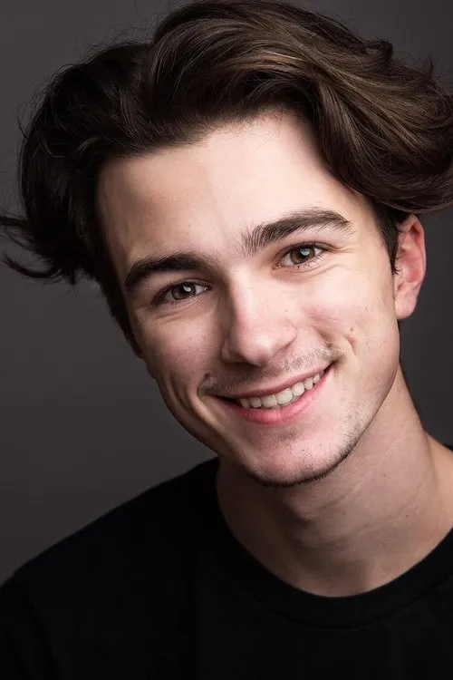 Samuel Glaude interpretando a Nathan