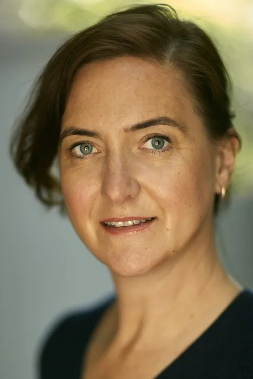 Sanchia McCormack interpretando a Joe's Mum