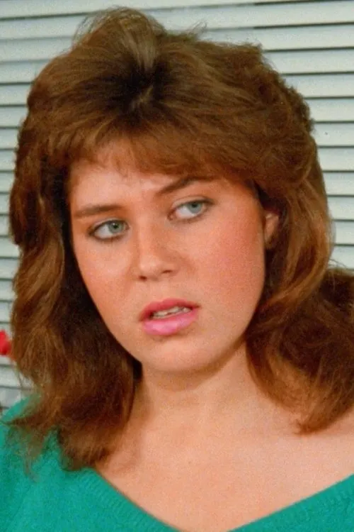 Sandra Clark interpretando a Turia / Druid Priestess (voice)