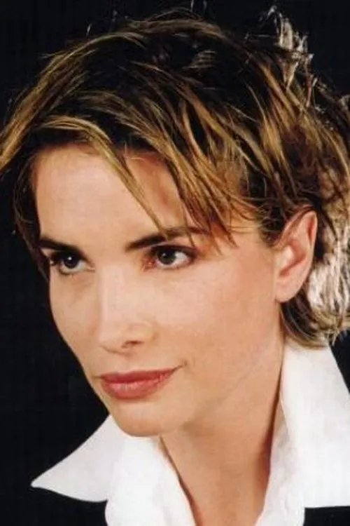 Sandrine Caron interpretando a Marina