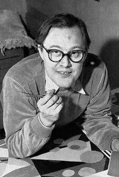 Malin Gjörup ha trabajado con Sandro Key-Åberg en 1 ocasiones