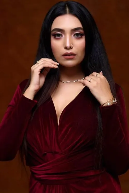 Kazi Uzzal ha trabajado con Sanjida Tanmoy en 1 ocasiones