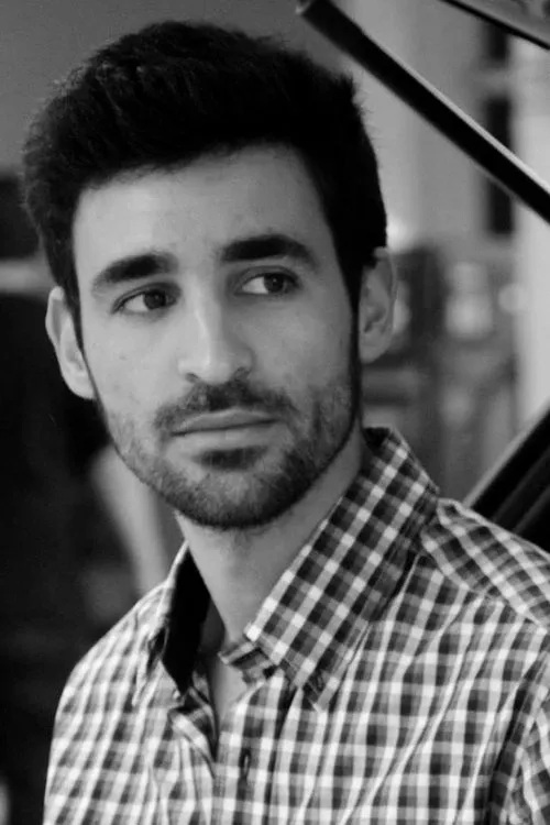 Axel Casas ha trabajado con Santiago Acevedo en 1 ocasiones