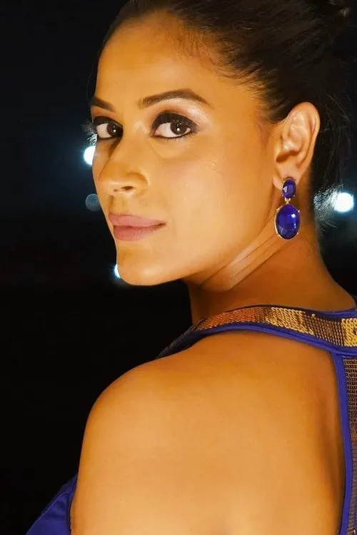 Saoli Chattopadhyay — personaje: Jinia