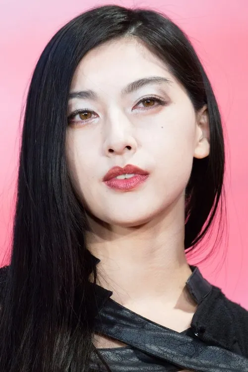 Saori Hara interpretando a Venus