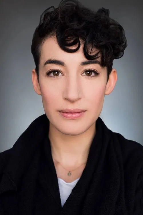 Sara Farb interpretando a Juliet