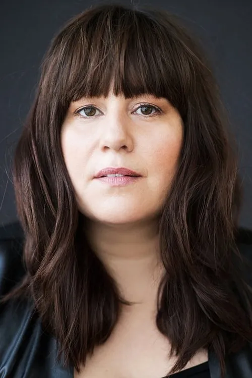 Laetitia Isambert ha trabajado con Sarah Desjeunes en 1 ocasiones