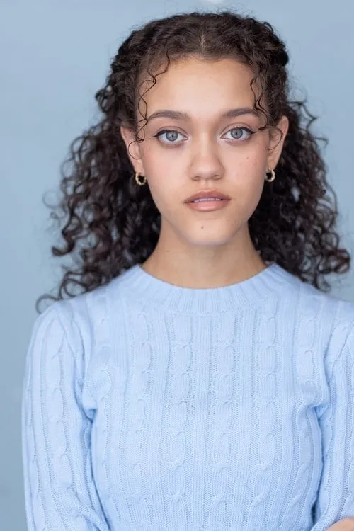 Sarah Divina — personaje: Victoria ''Vic''