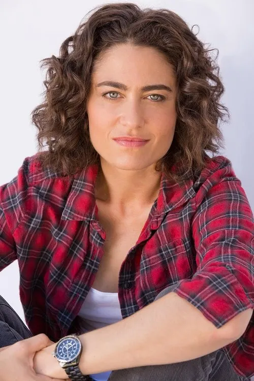 Sarah Dubrovsky interpretando a Spring