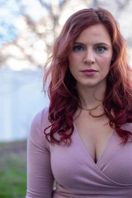 Hunter Redfern ha trabajado con Sarah Mae Robinson en 1 ocasiones