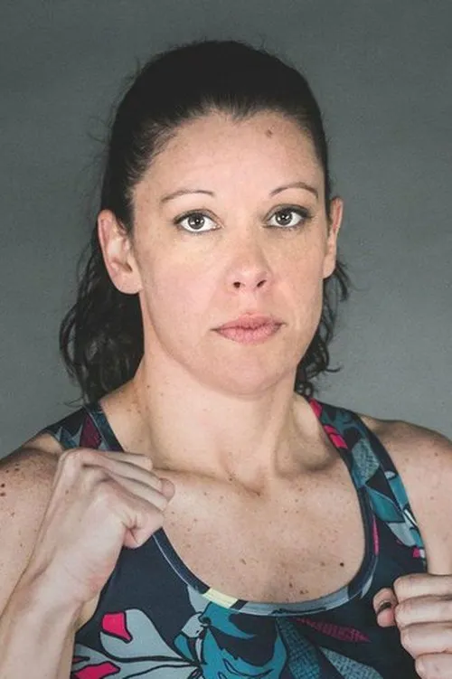 Isis Verbeek ha trabajado con Sarah Patterson en 1 ocasiones