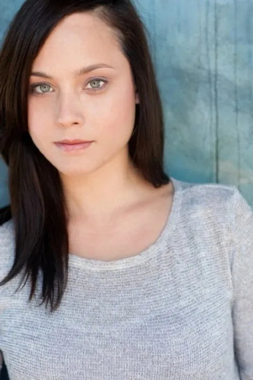 Tess Cline ha trabajado con Sarah Stunt en 1 ocasiones
