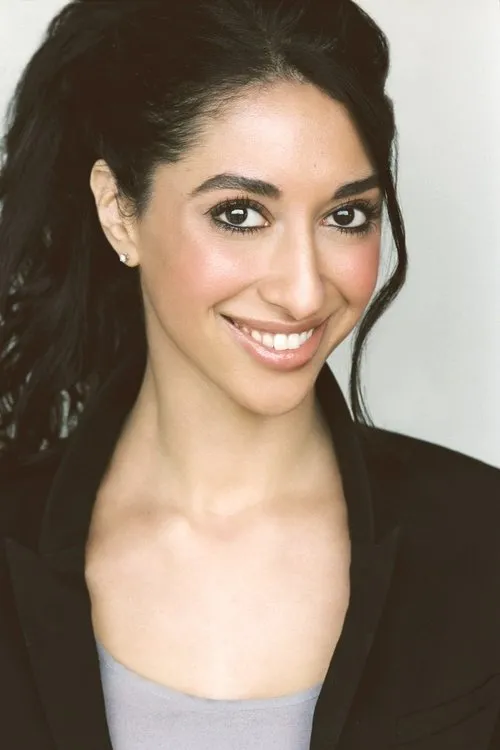 Sarena Khan interpretando a Tessa