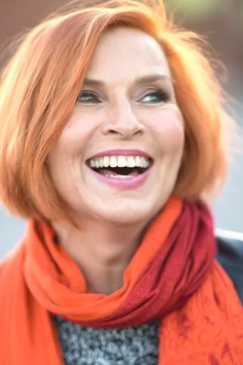 Sari Havas interpretando a Sisko Nenonen