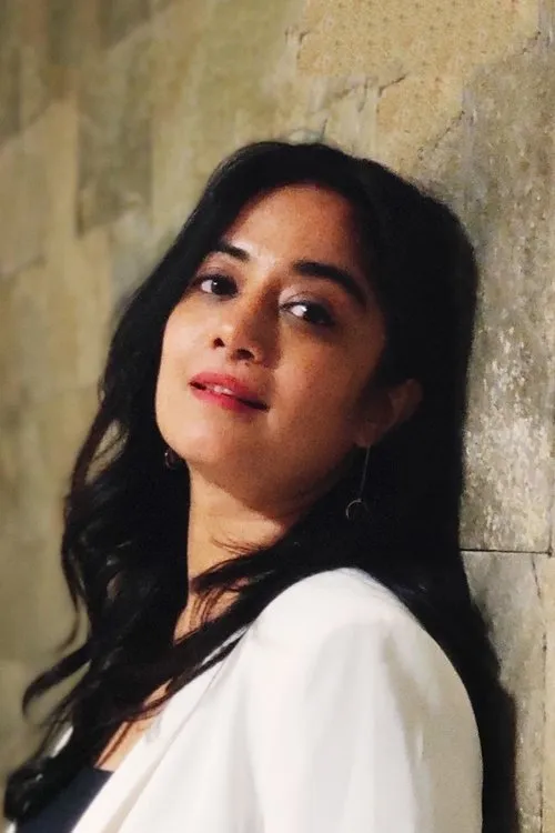 Sarika Singh en su biografía y filmografía