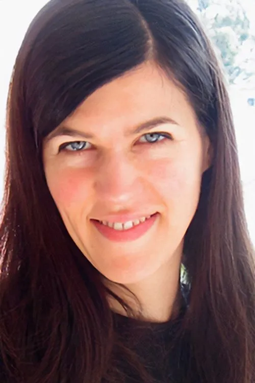 Sasha Lilley interpretando a Self