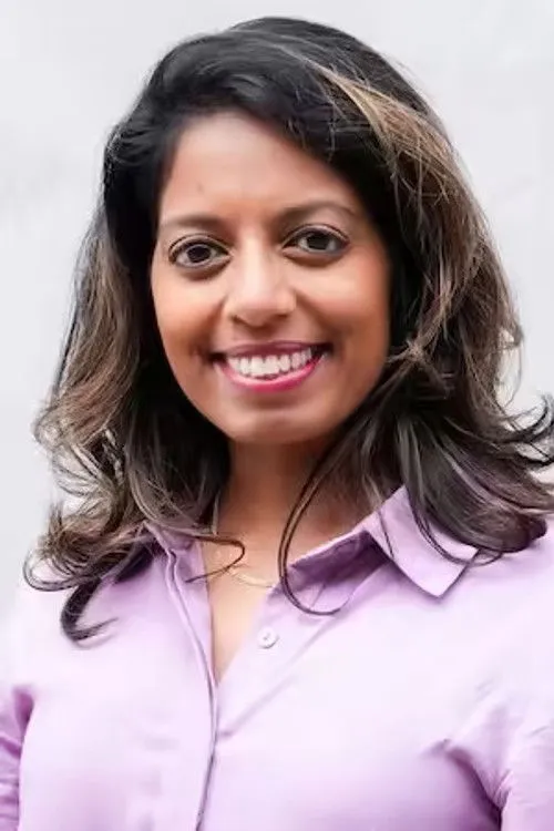 Tiana Hogben ha trabajado con Sashi Perera en 1 ocasiones