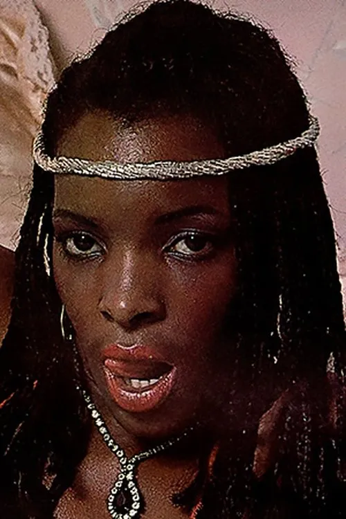 Max DeLong ha trabajado con Satin Summer en 2 ocasiones