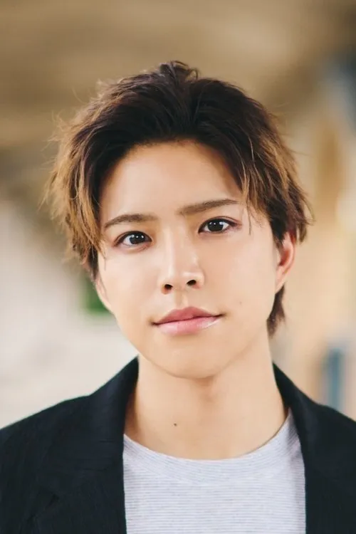 Satsuki Kitano interpretando a 