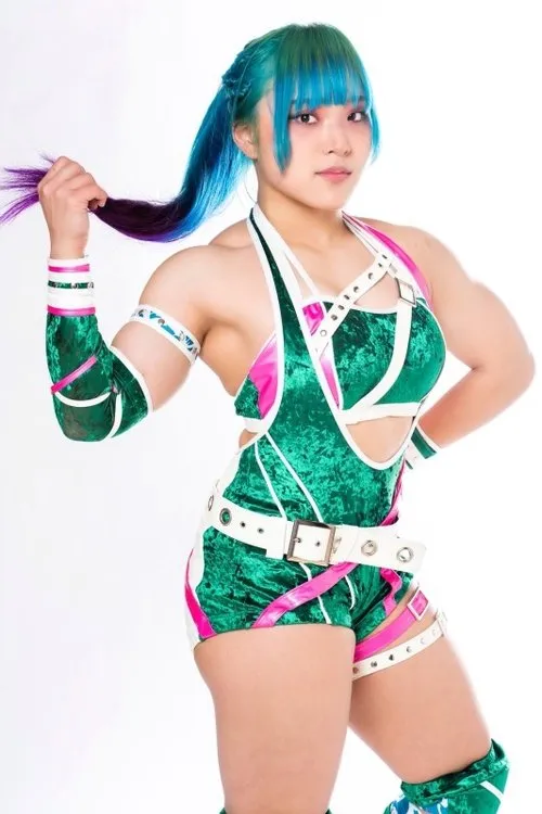 Kaho Kobayashi ha trabajado con Saya Iida en 1 ocasiones