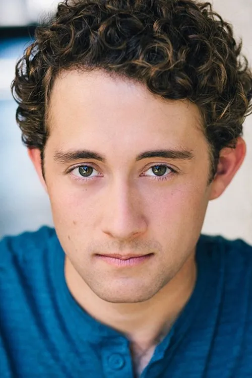 Steven Flores ha trabajado con Scott Cooper Ryan en 1 ocasiones