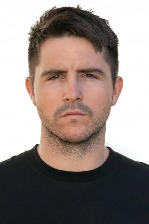 David Hill ha trabajado con Scott George en 1 ocasiones