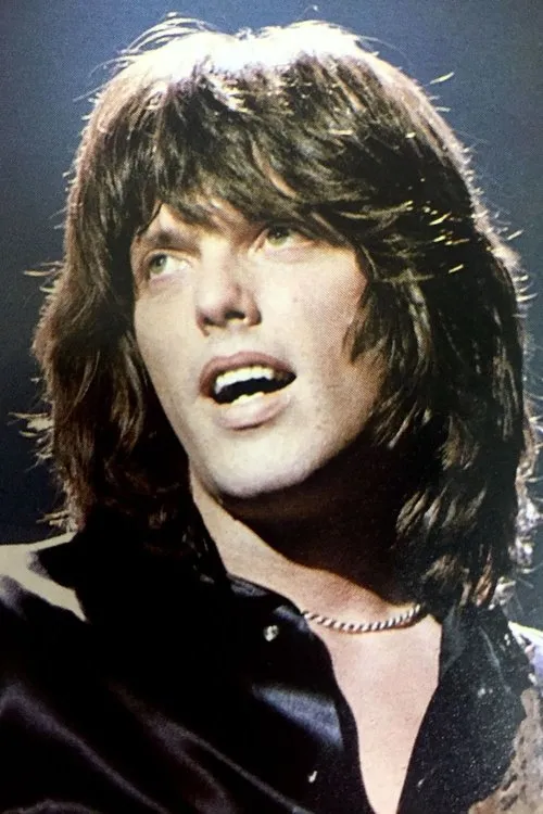 Caroline Crowther ha trabajado con Scott Gorham en 2 ocasiones