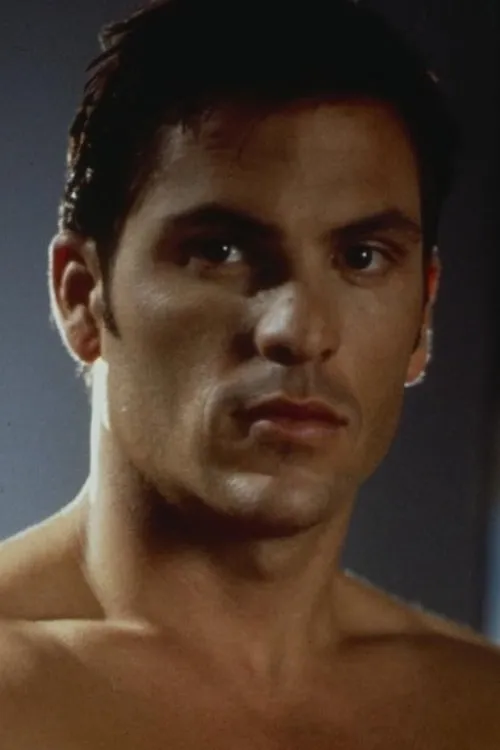 Roger Behr ha trabajado con Scott Gurney en 1 ocasiones