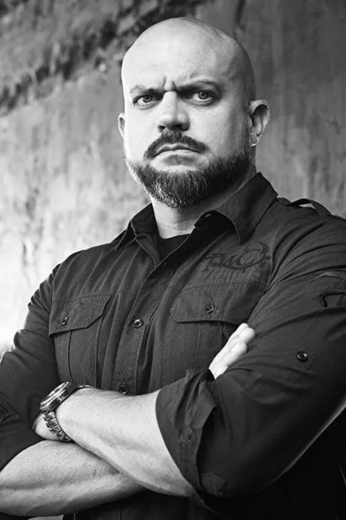 Scott Porter — personaje: Scott Porter