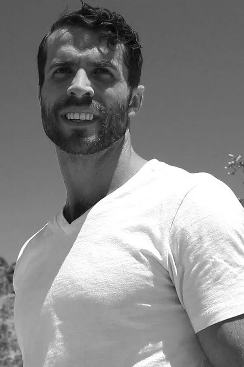 Scott Sell interpretando a Jim Noble