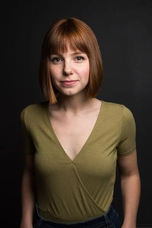 Scout Smith interpretando a Cindy