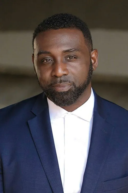 Sean Baker interpretando a Detective Boyd