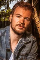 Sean Clements en su biografía y filmografía