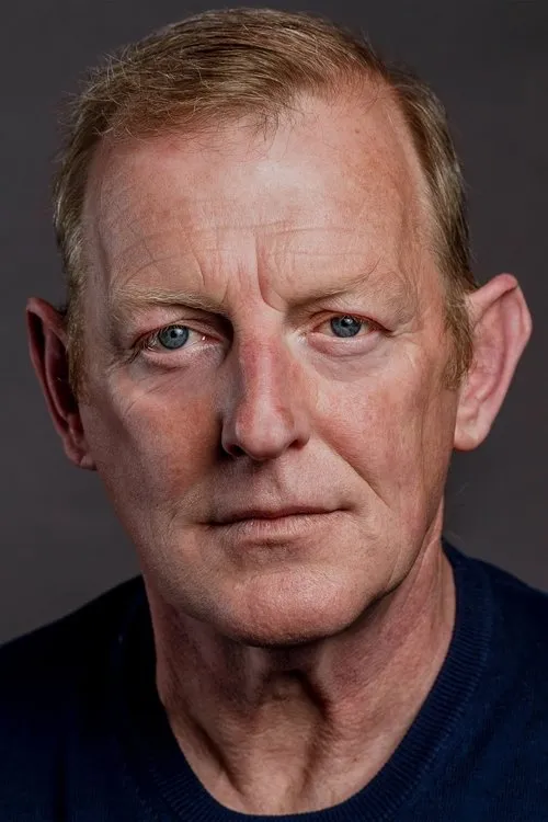 Sean Kearns interpretando a Det. Prentice