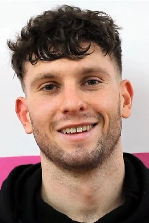 Sean Robinson interpretando a Self