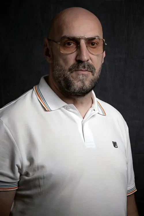 Kenzy ha trabajado con Sear - Get Busy en 1 ocasiones