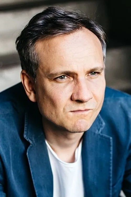 Sebastian Weber interpretando a Jörg