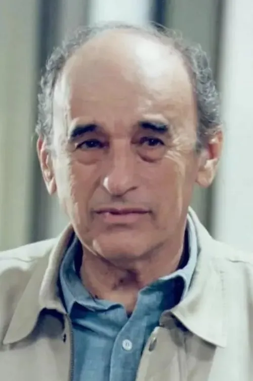 Sebastião Vasconcelos interpretando a Milton