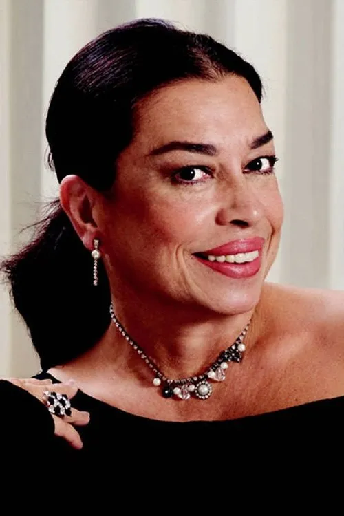 Ceren Erginsoy ha trabajado con Selma Güneri en 1 ocasiones