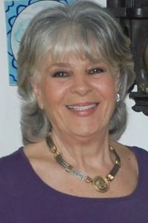 Selma Sonat interpretando a 