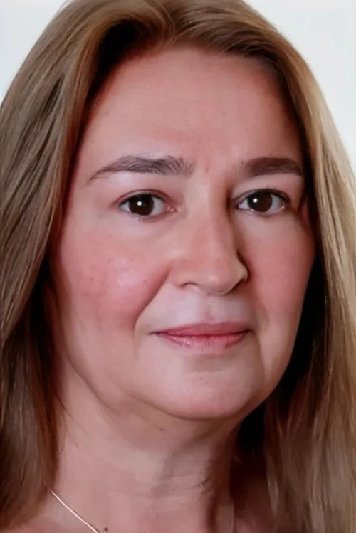 Rozet Hubes ha trabajado con Selma Tarcan en 2 ocasiones