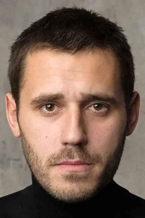 Семён Шкаликов interpretando a 