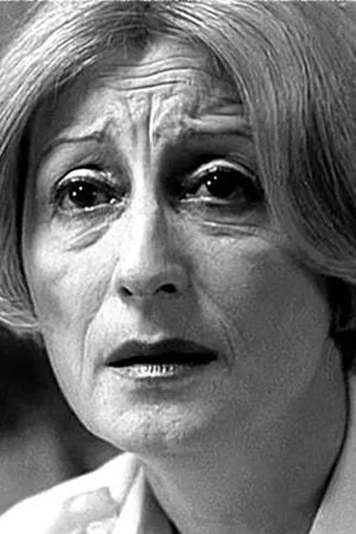 Semka Sokolović-Bertok interpretando a 