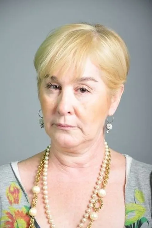 Şensel Uykal — personaje: Kezban