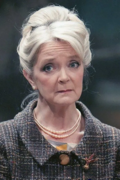 Serena Evans — personaje: Sergeant Patricia Dawkins