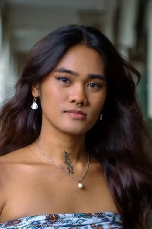 Serena Magiliw interpretando a Ariel