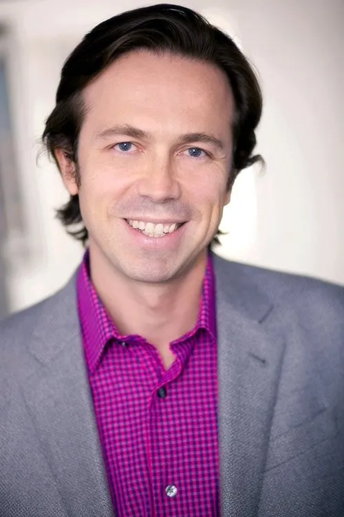 Louis Hunter ha trabajado con Serge Levin en 1 ocasiones